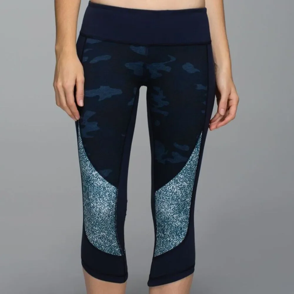 Lululemon Blue Women's Camo Leggings Wunder Under Crop Size 4
